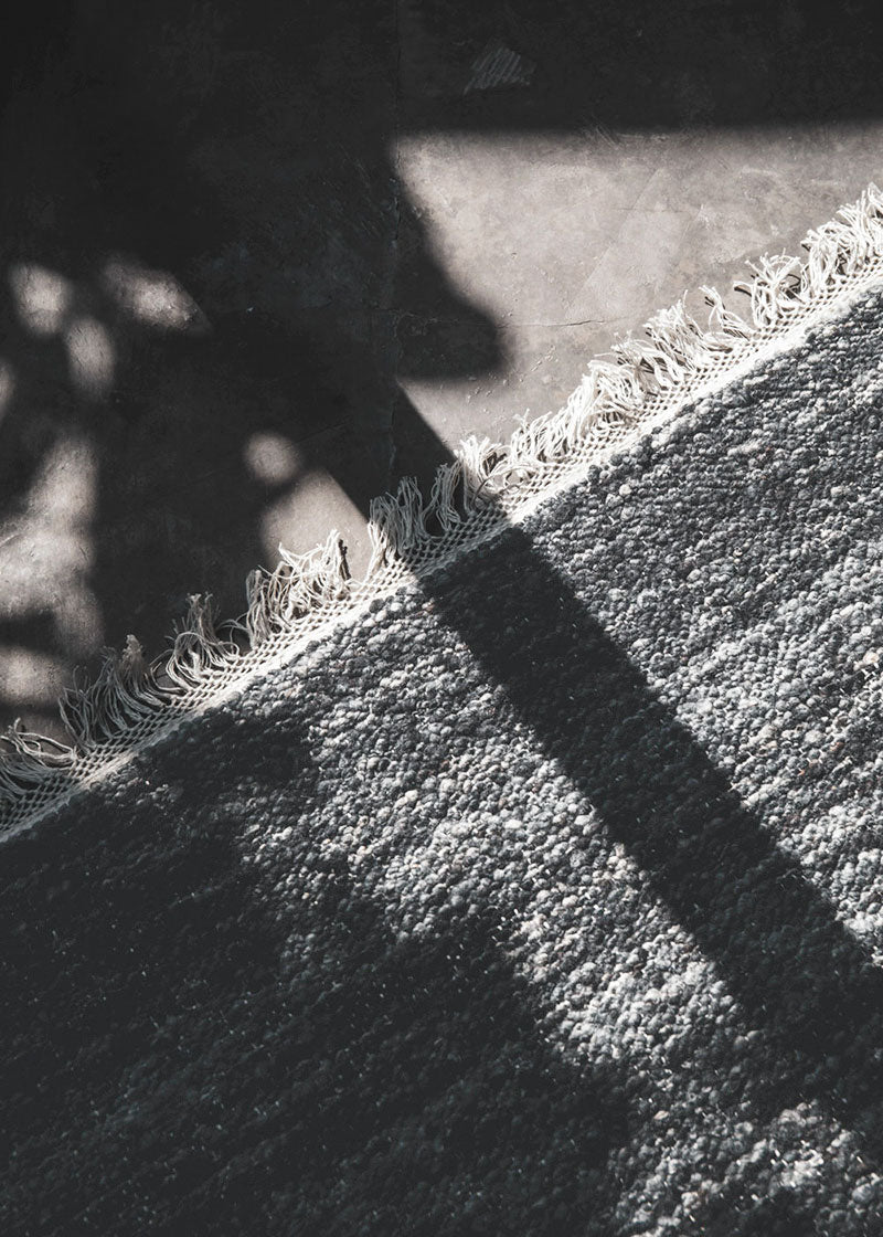 CHARCOAL Runner