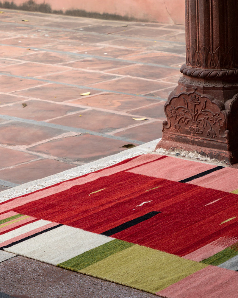 ROSE GARDEN Area Rug