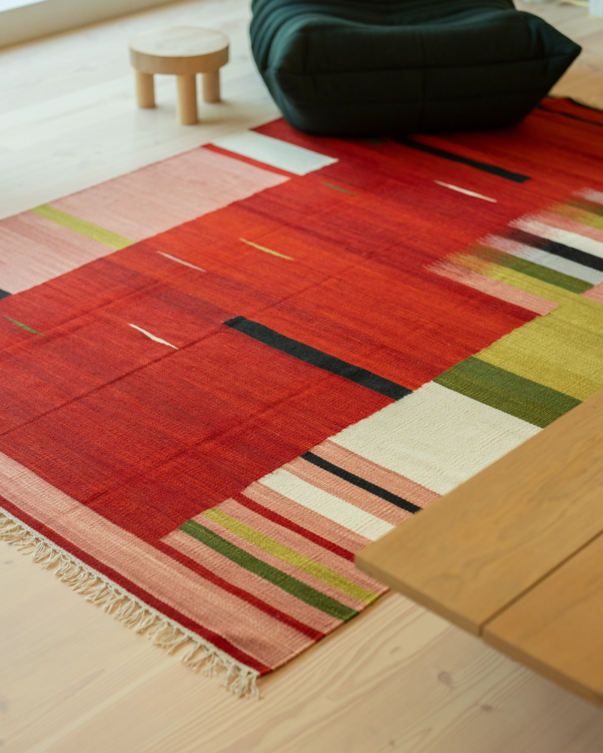 ROSE GARDEN Area Rug
